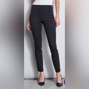 Elie Tahari slim black dress pants-size 4